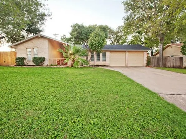 8900 Pointer Ln, Austin, TX 78758