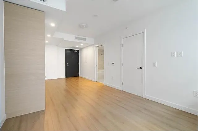 823 Carnarvon St #210X — Photo 3
