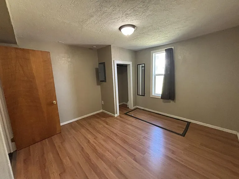 235 Curtis St — Photo 17