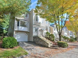 601 Browning Ln #601, Worcester, MA 01609