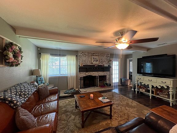 3rd image of 6821 Silverwood Ct