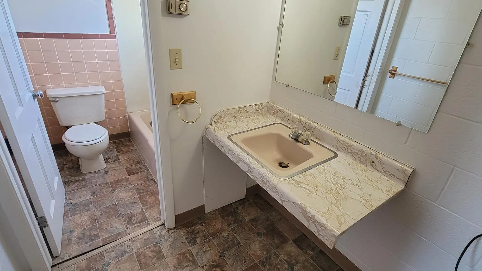 112 East Cherry Street - Unit 209 — Photo 3