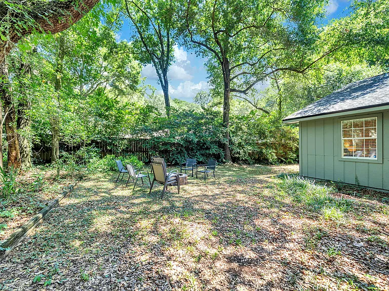 910 Whisperwood Ln S — Photo 49