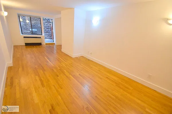 Rented by Metropolitan Property Group | media 11