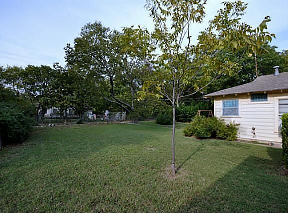 3rd image of 1427 Verano Dr
