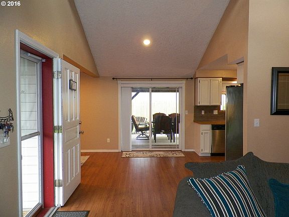 4th image of 4110 NE 151st Ave