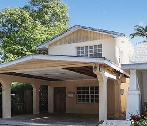 2nd image of 1019 Packer Street