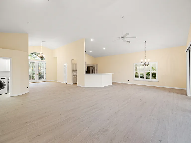 6234 Sturbridge Ct — Photo 8