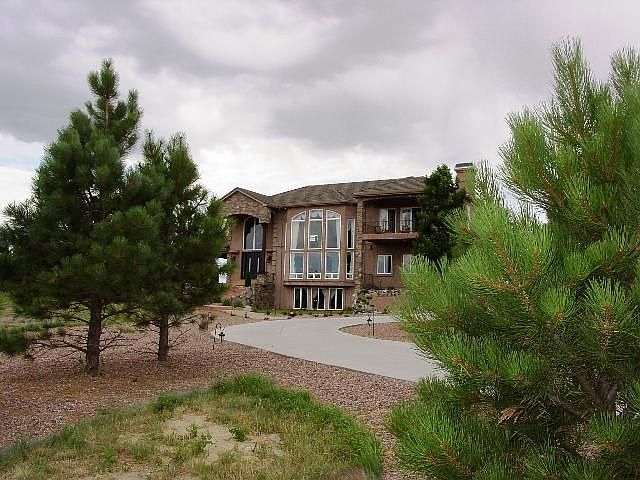 Private Estate on 5+ acres of horse property