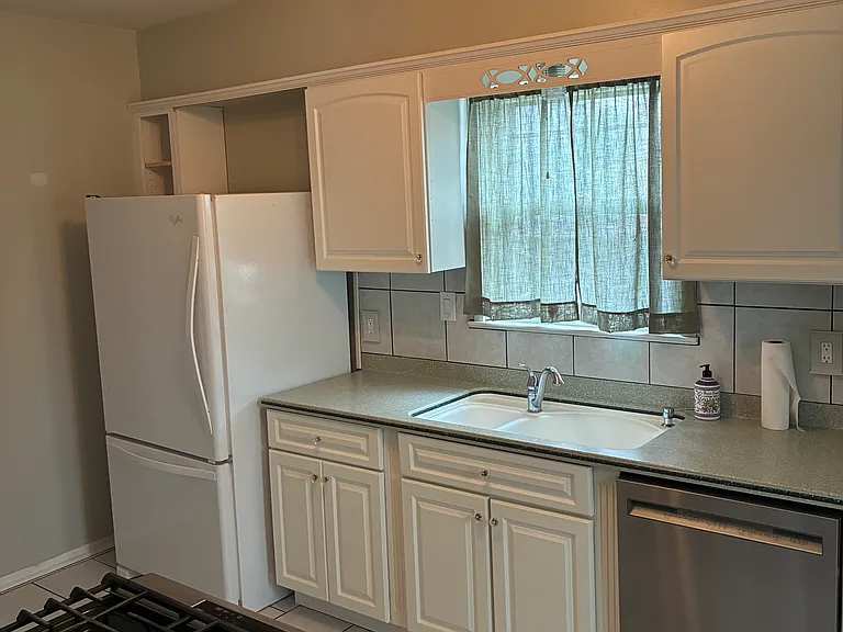 1414 Northland Ave #1 — Photo 3