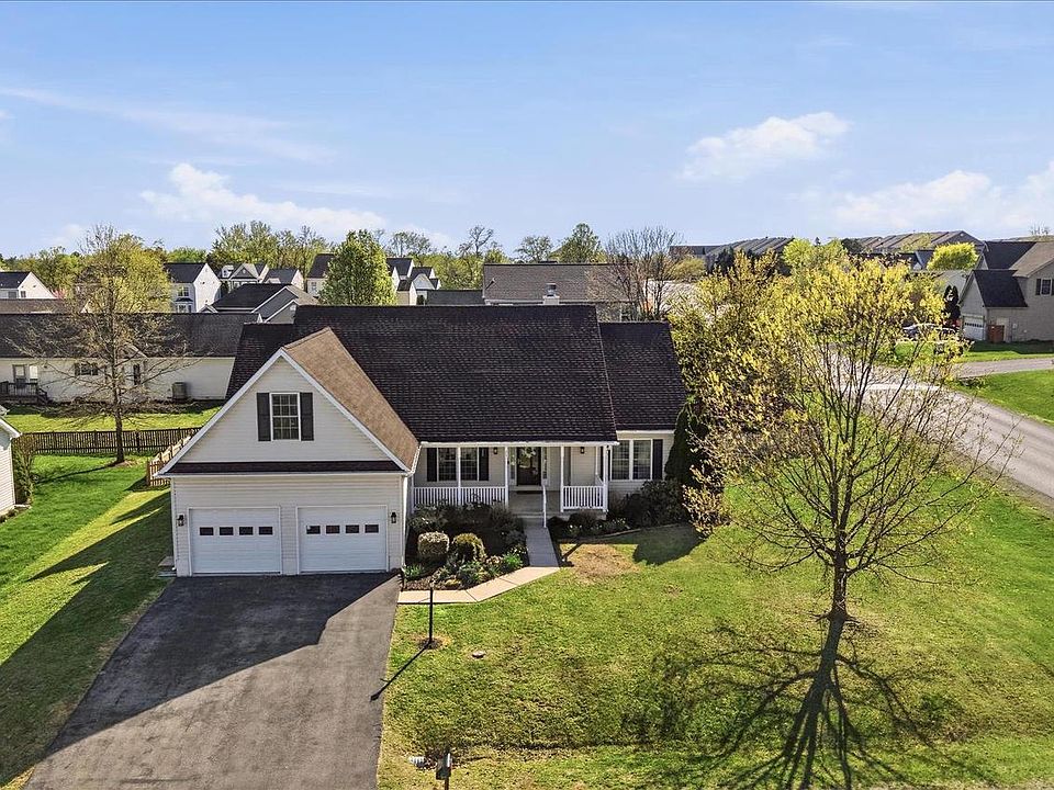 1st image of 24 Creighton Ct