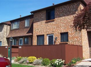 676 Surrey Hill Way, Rochester, NY 14623