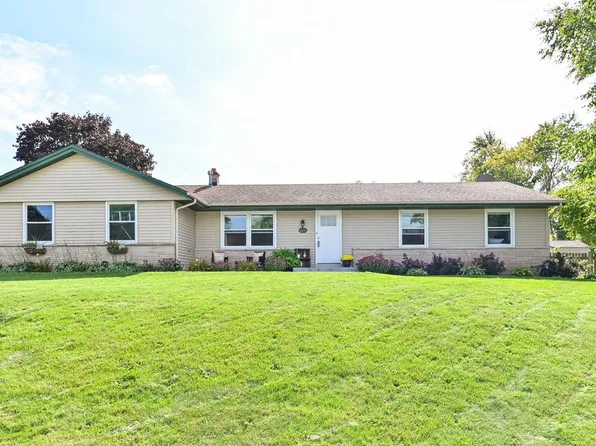 1645 Cedar STREET, Grafton, WI 53024