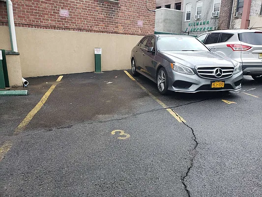 Rented by NOVELTY HOMES LLC | media 23