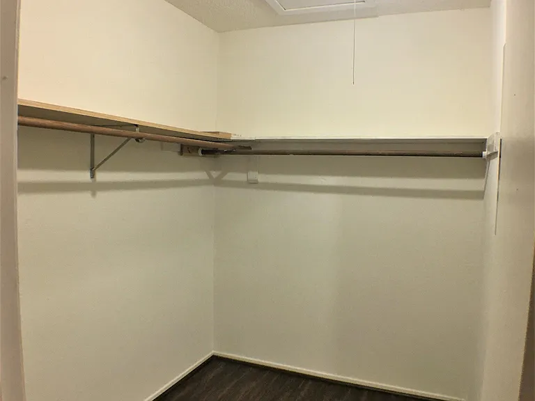 Upstairs spacious walk-in closet