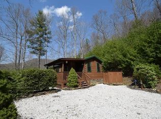 319 Dancing Leaf Ln, Bakersville, NC 28705