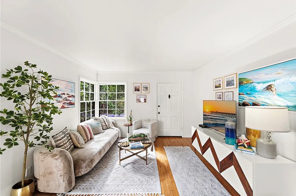 2 bed, 1000 sqft, $6,000 — Photo 4