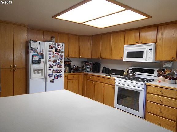 3rd image of 9225 NE 81st Ave