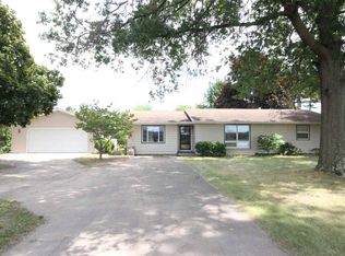 53558 Ash Rd, Granger, IN 46530