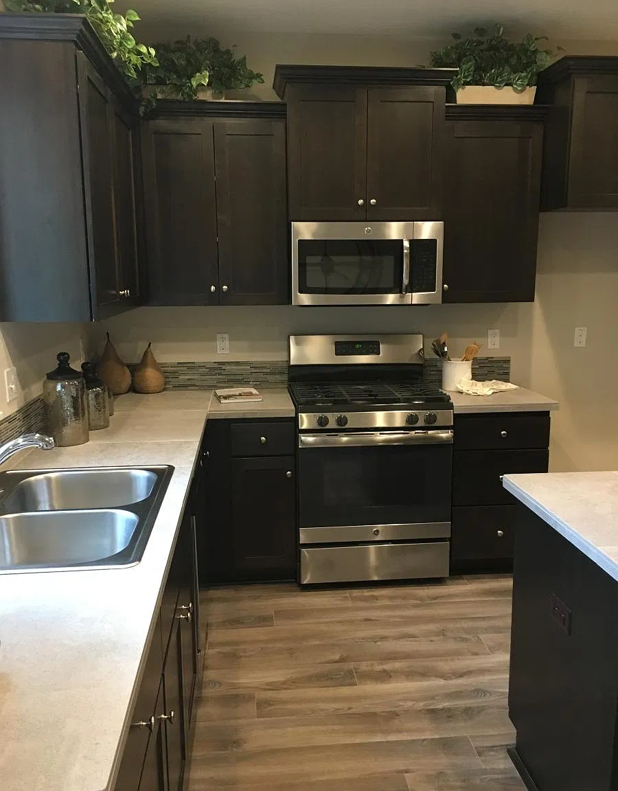 4 bed, 2100 sqft, $3,399 — Photo 2