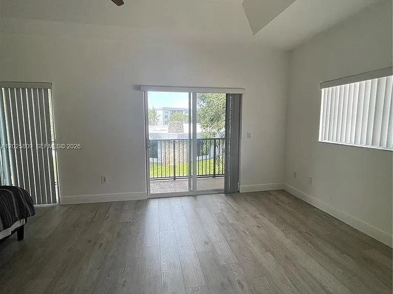3458 NW 17th Ter — Photo 21