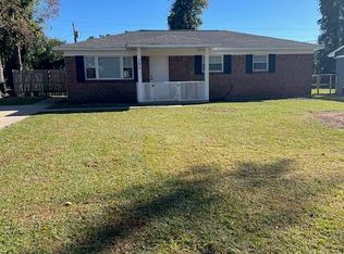 103 Shamrock Dr, Jacksonville, NC 28540