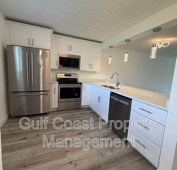 16150 Bay Pointe Blvd #107 — Photo 5