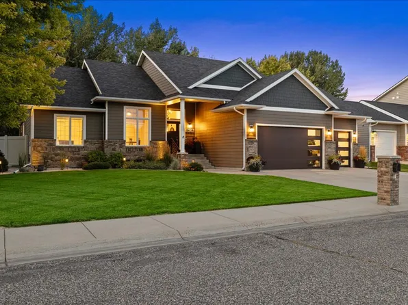 3825 Fairmeadow Dr, Billings, MT 59102