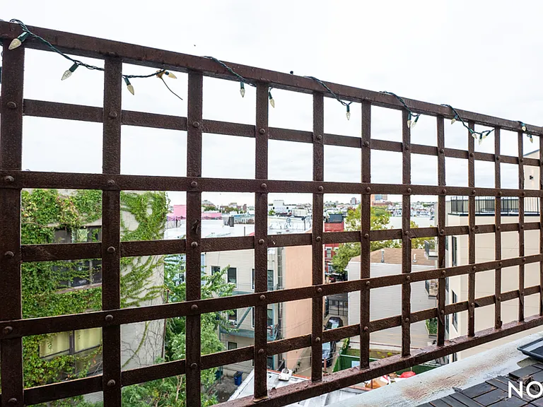 1355 Myrtle Ave #4B — Photo 6