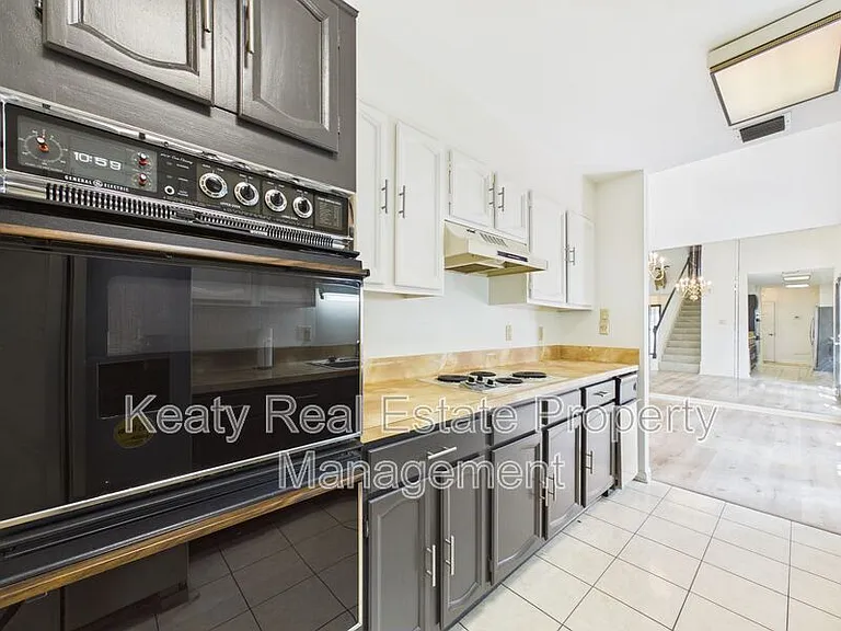 604 Briargate Walk Cir — Photo 9