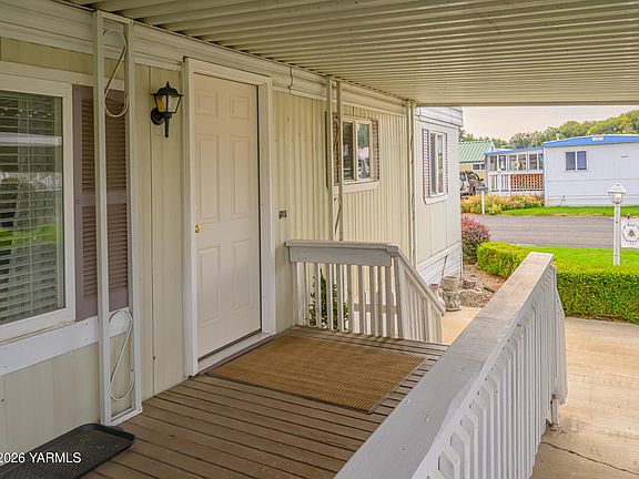 2nd image of 3601 Castlevale Rd Unit 31