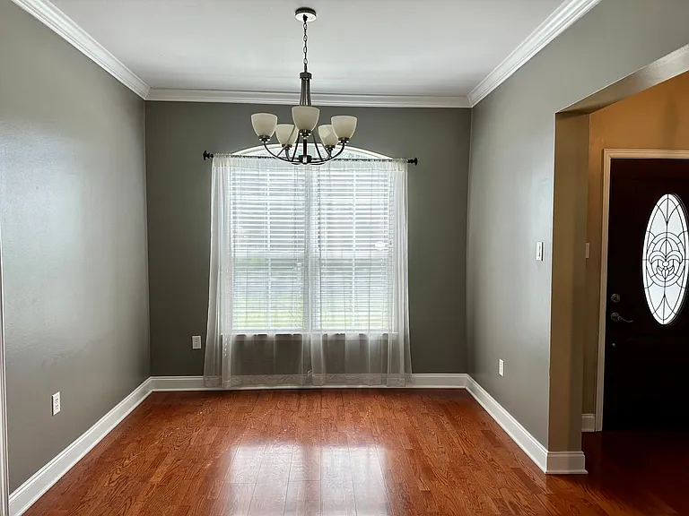 9721 Buttercup Dr — Photo 7