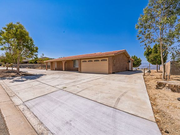 3rd image of 66947 Verbena Dr