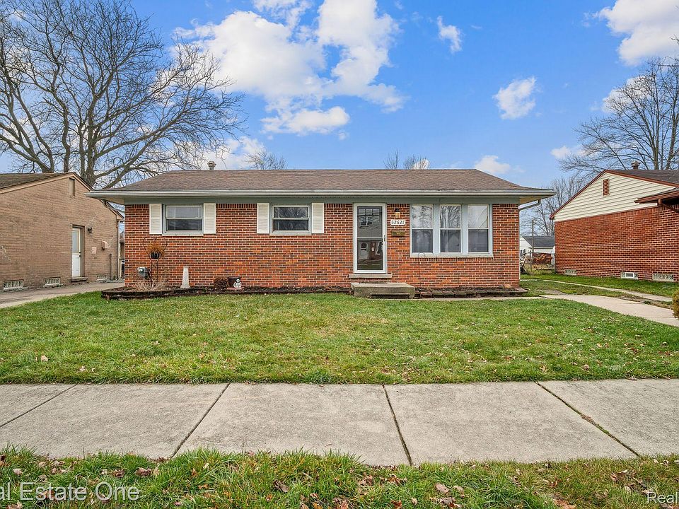1st image of 32621 Hiveley St