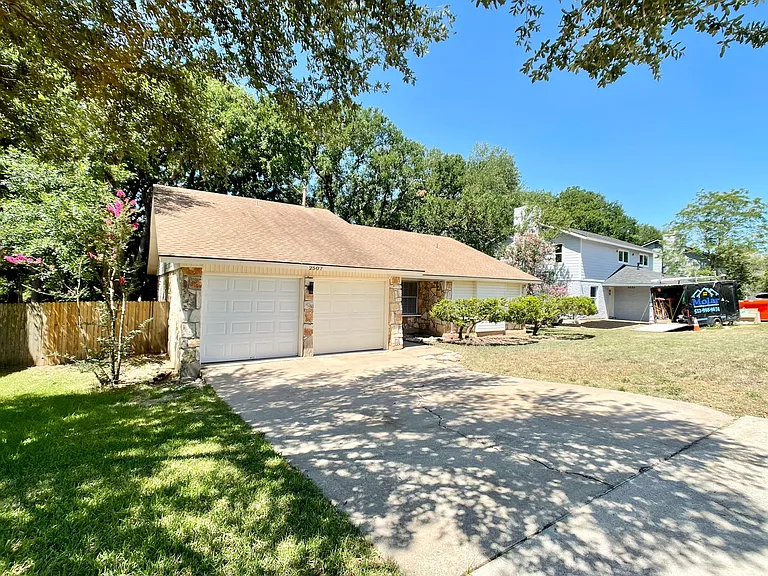 2507 Shiloh Dr — Photo 2
