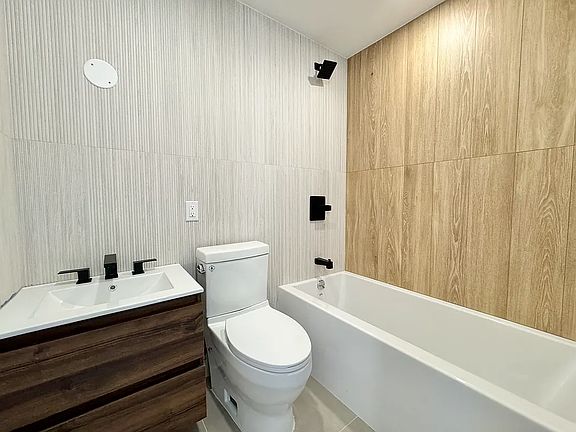 4th image of 37-25 32nd St #7D