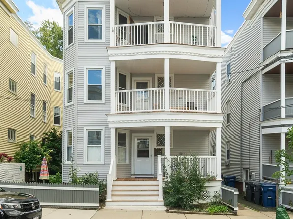 8 Newton St #1, Cambridge, MA 02139
