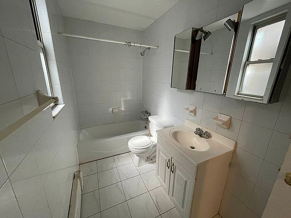 5th image of 35-05 Ditmars Blvd #1