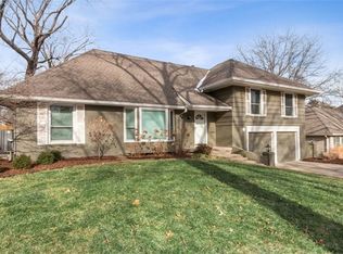 6000 W 89th Ter, Overland Park, KS 66207