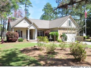 1011 Barkentine Dr, New Bern, NC 28560