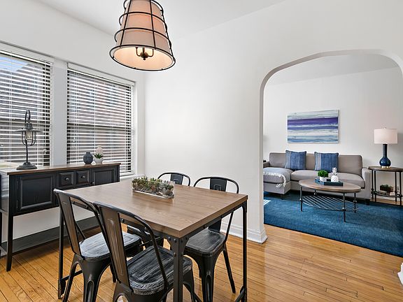 3rd image of 634 W Cornelia Ave #643S2