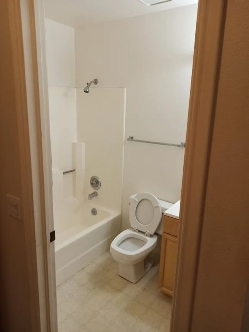 Townhome in the Spanish Palms — Photo 2