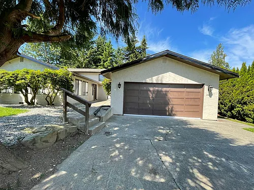 204 Dennis Way Photo 1