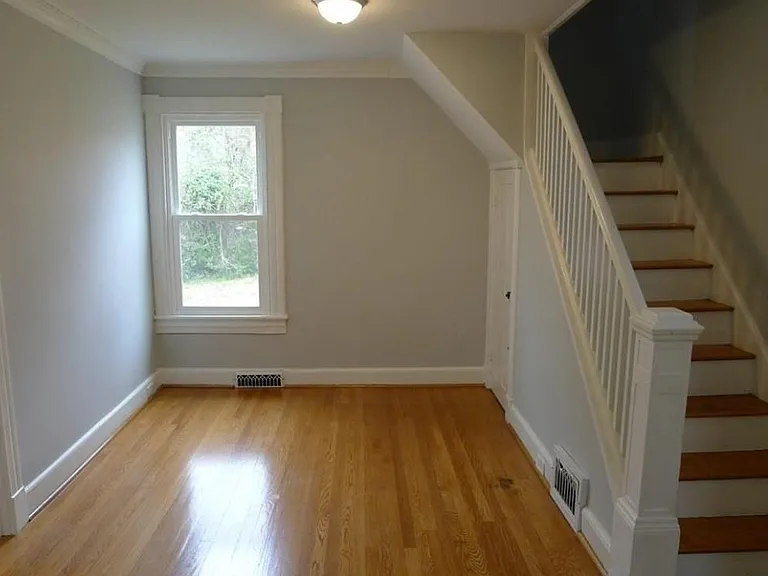 538 Florida Ave — Photo 4