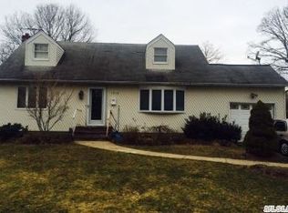 1010 Myrtle Ave, Bay Shore, NY 11706