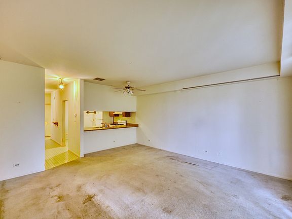 4th image of 1510 Golfview Ct
