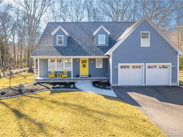 19 Lindros Lane, Waterford, CT 06385