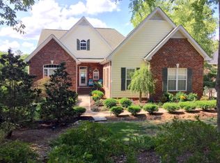 105 Reedy Cove Ct, Greenwood, SC 29649
