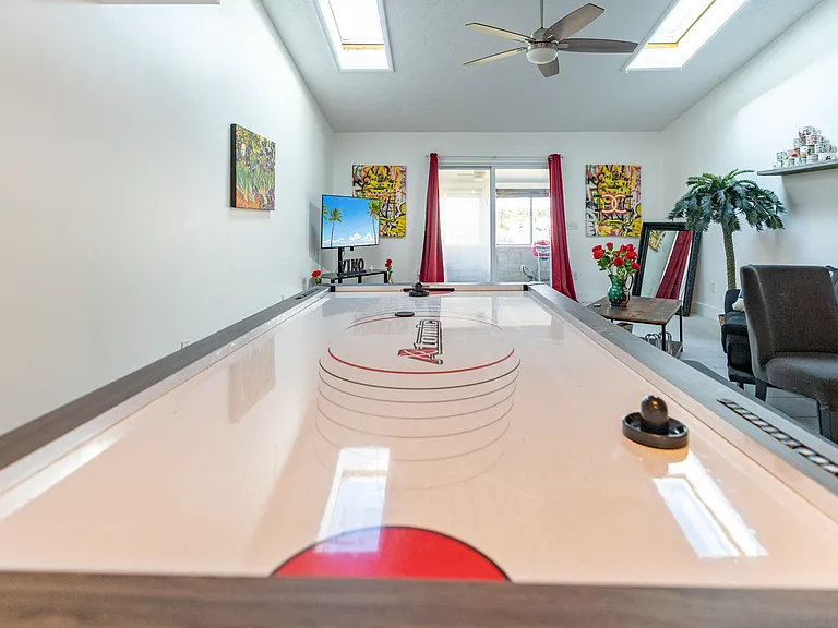 219 Arricola Ave #B — Photo 7