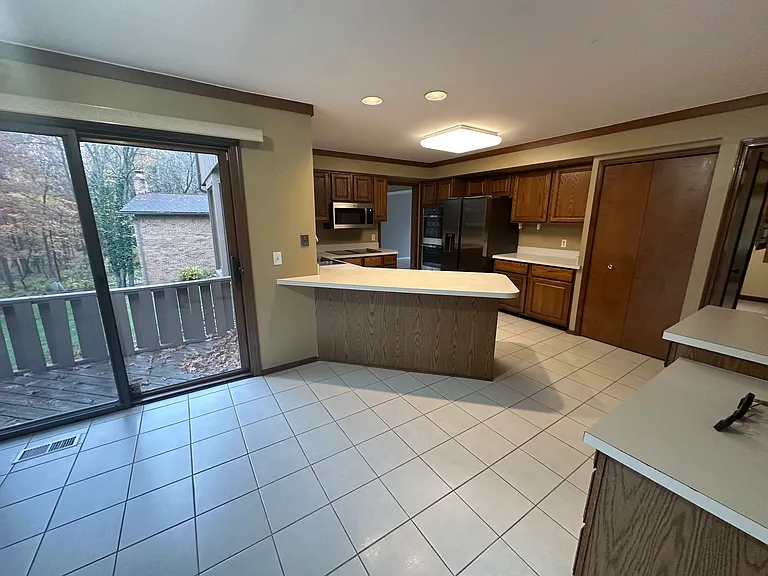 6473 Red Oak Dr — Photo 24